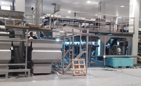 Brødrene Karlsen åpner ny fabrikk på Husøy